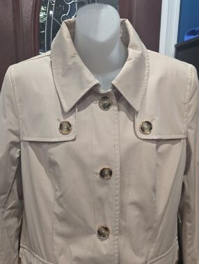 Michael Kors Beige Trench Coat w Gold-Tone Buttons & Pocket Accents  L * No Belt